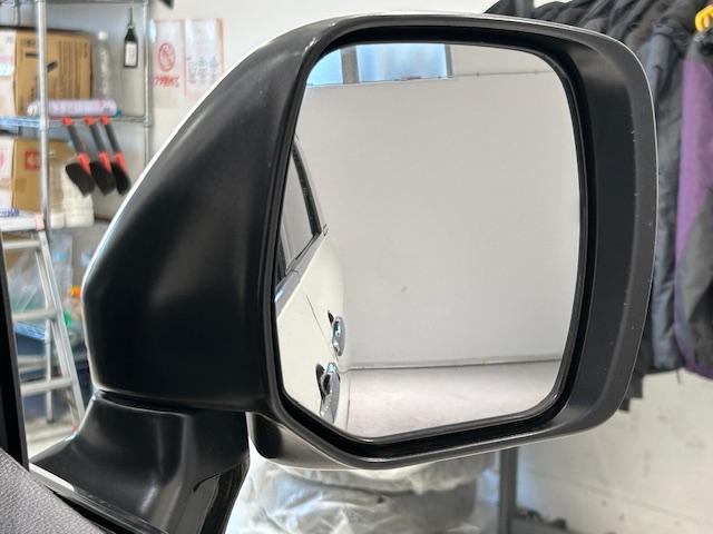 エルグランド 250ハイウェイスターSホワイトレザーアーバンクロム ニスモフルエアロ/社外ナビ/ETC/前後ドライブレコーダー/フリップダウンモニター/両側パワースライドドア/クルーズコントロール/MTモード付きAT/ハーフレザーシート/オットマン/プッシュスタート(71枚目)