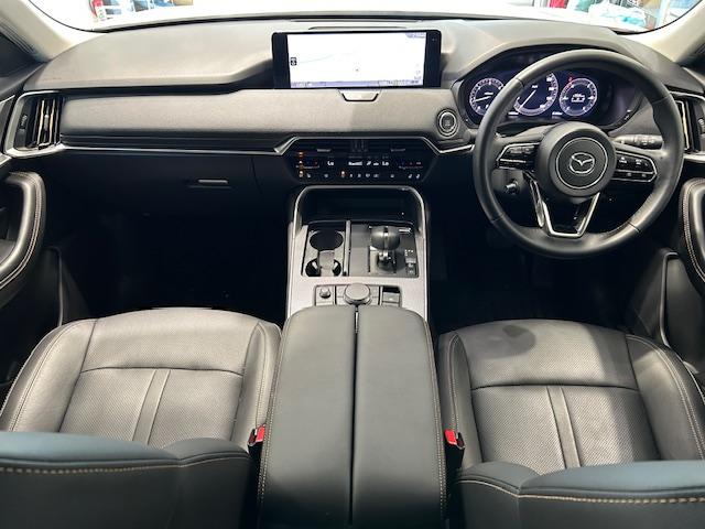 CX-60 XD Lパッケージ 4WD/ターボ/純正ナビ/フルセグTV、Bluetooth、applecarplay/アイアクティブセンス/ブレーキホールド/置くだけ充電/電動リアゲート/ハンドルヒーター/本革レザーシート(3枚目)