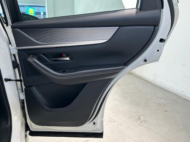 CX-60 XD Lパッケージ 4WD/ターボ/純正ナビ/フルセグTV、Bluetooth、applecarplay/アイアクティブセンス/ブレーキホールド/置くだけ充電/電動リアゲート/ハンドルヒーター/本革レザーシート(60枚目)