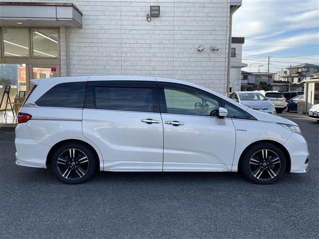 オデッセイハイブリッド ハイブリッドアブソルート・ホンダセンシングEXパック 純正ナビ☆Honda SENSING☆マルチビューカメラ☆純正リアエンターテイメントシステム☆両側パワースライドドア☆前後ドラレコ(PDR800FR)☆外部端子接続:HDMI・USB(10枚目)