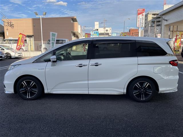 オデッセイハイブリッド ハイブリッドアブソルート・ホンダセンシングEXパック 純正ナビ☆Honda SENSING☆マルチビューカメラ☆純正リアエンターテイメントシステム☆両側パワースライドドア☆前後ドラレコ(PDR800FR)☆外部端子接続:HDMI・USB(11枚目)