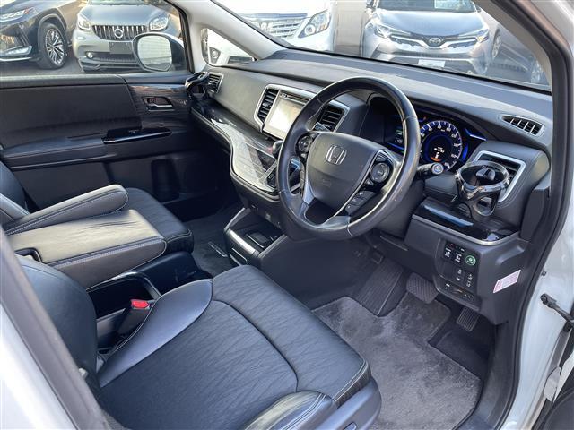 オデッセイハイブリッド ハイブリッドアブソルート・ホンダセンシングEXパック 純正ナビ☆Honda SENSING☆マルチビューカメラ☆純正リアエンターテイメントシステム☆両側パワースライドドア☆前後ドラレコ(PDR800FR)☆外部端子接続:HDMI・USB(12枚目)
