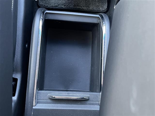 オデッセイハイブリッド ハイブリッドアブソルート・ホンダセンシングEXパック 純正ナビ☆Honda SENSING☆マルチビューカメラ☆純正リアエンターテイメントシステム☆両側パワースライドドア☆前後ドラレコ(PDR800FR)☆外部端子接続:HDMI・USB(33枚目)