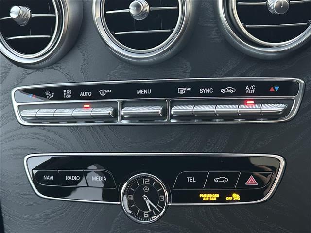 Ｃクラス Ｃ２２０ｄアバンギャルド　ＡＭＧライン　禁煙１オナ革純正ナビＢカメＡＣＣＬＫＡＢＳＭパドル（11枚目）