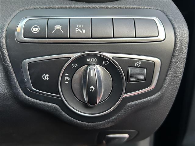 Ｃクラス Ｃ２２０ｄアバンギャルド　ＡＭＧライン　禁煙１オナ革純正ナビＢカメＡＣＣＬＫＡＢＳＭパドル（19枚目）