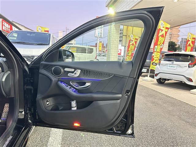 Ｃクラス Ｃ２２０ｄアバンギャルド　ＡＭＧライン　禁煙１オナ革純正ナビＢカメＡＣＣＬＫＡＢＳＭパドル（33枚目）