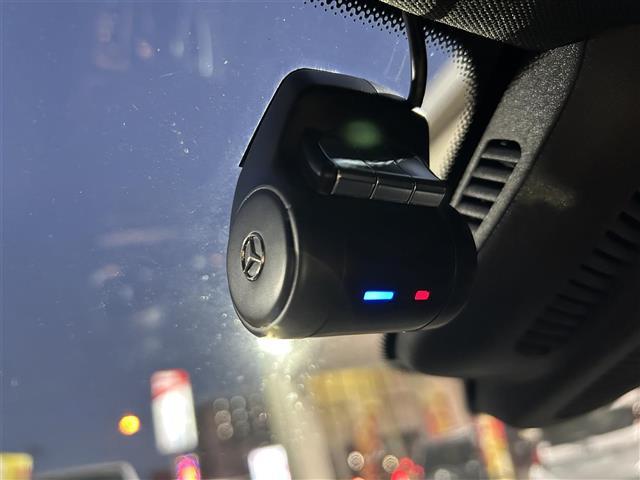 Ｃクラス Ｃ２２０ｄアバンギャルド　ＡＭＧライン　禁煙１オナ革純正ナビＢカメＡＣＣＬＫＡＢＳＭパドル（36枚目）