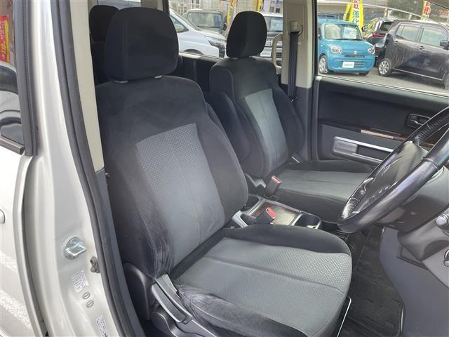 デリカＤ：５ エクシードＩＩ　禁煙１オナＥＴＣ片側ＰＳ社外デジタルミラー付（12枚目）