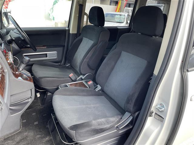 デリカＤ：５ エクシードＩＩ　禁煙１オナＥＴＣ片側ＰＳ社外デジタルミラー付（13枚目）