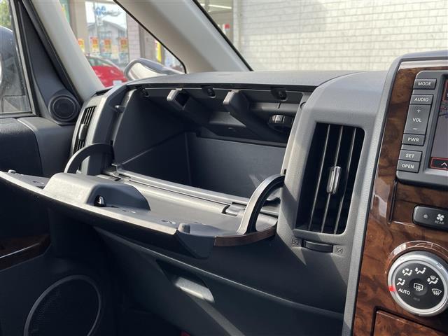 デリカＤ：５ エクシードＩＩ　禁煙１オナＥＴＣ片側ＰＳ社外デジタルミラー付（23枚目）