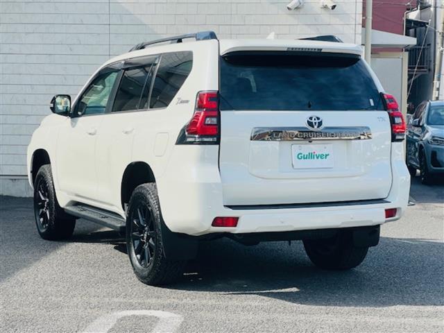 ランドクルーザープラド TX Lパッケージ 70thアニバーサリーリミテッド ホワイトパールクリスタルシャイン◇チルト&スライド電動ムーンルーフ◇ルーフレール(専用ピアノブラック塗装)◇純正ナビ◇マルチテレインモニター◇ビルドインETC2.0◇電子インナーミラー◇リフトアップ(43枚目)