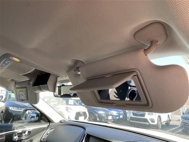 スカイライン ３５０ＧＴ　ハイブリッド　タイプＰ　ブラックレザーシート／メーカーメモリナビ／フルセグ／ＤＶＤ／ＢＴオーディオ／全方位カメラ／純正１７インチアルミホイール／レーダークルーズコントロール／ドライブレコーダー／前後クリアランスソナー（9枚目）