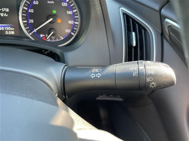 スカイライン ３５０ＧＴ　ハイブリッド　タイプＰ　ブラックレザーシート／メーカーメモリナビ／フルセグ／ＤＶＤ／ＢＴオーディオ／全方位カメラ／純正１７インチアルミホイール／レーダークルーズコントロール／ドライブレコーダー／前後クリアランスソナー（16枚目）