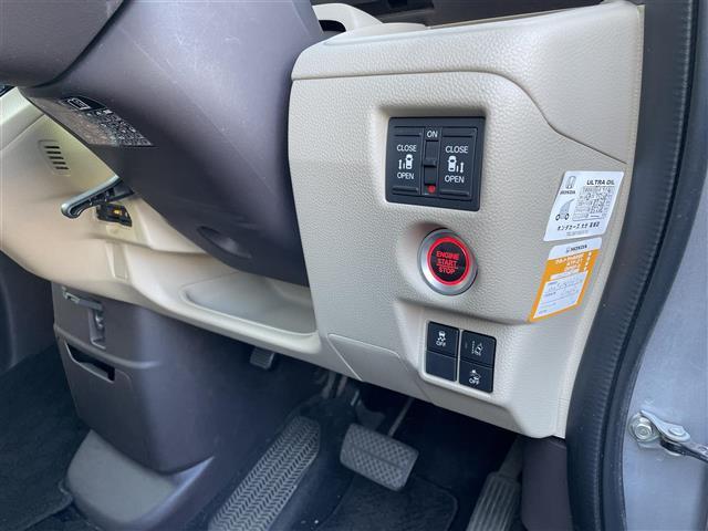 Ｎ－ＢＯＸ Ｇ・Ｌターボホンダセンシング　純正オーディオ／ワンセグ／ＣＤ／ＵＳＢ／バックカメラ／純正１４インチアルミホイール／両側パワースライドドア／衝突被害軽減システム／レーダークルーズコントロール／レーンアシスト／ドライブレコーダー（12枚目）