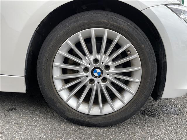 ３シリーズ ３１８ｉツーリング　ラグジュアリー　純正ナビ・Ｂｌｕｅｔｏｏｔｈ・ＣＤ／ＤＶＤ・バックモニター・ＥＴＣ・茶色レザーシート・パワーシート・シートヒーター・プッシュスタート・（41枚目）