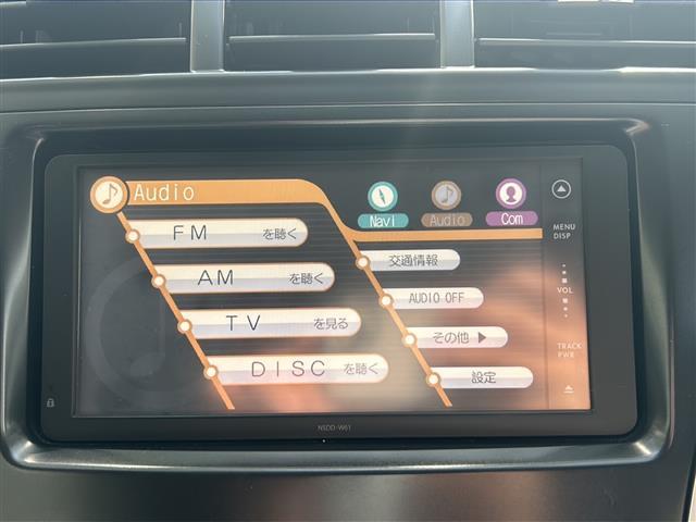 プリウスアルファ S 純正7インチナビ/TV/Bluetoothオーディオ/CD/DVD/バックカメラ/クルーズコントロール/スマートキー/オートライト/純正フロアマット(3枚目)