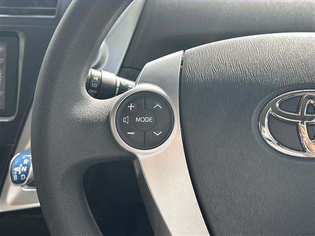 プリウスアルファ S 純正7インチナビ/TV/Bluetoothオーディオ/CD/DVD/バックカメラ/クルーズコントロール/スマートキー/オートライト/純正フロアマット(8枚目)