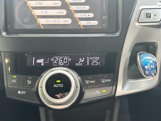 プリウスアルファ S 純正7インチナビ/TV/Bluetoothオーディオ/CD/DVD/バックカメラ/クルーズコントロール/スマートキー/オートライト/純正フロアマット(11枚目)