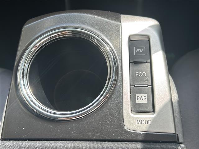 プリウスアルファ S 純正7インチナビ/TV/Bluetoothオーディオ/CD/DVD/バックカメラ/クルーズコントロール/スマートキー/オートライト/純正フロアマット(16枚目)