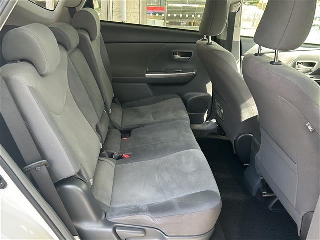 プリウスアルファ S 純正7インチナビ/TV/Bluetoothオーディオ/CD/DVD/バックカメラ/クルーズコントロール/スマートキー/オートライト/純正フロアマット(22枚目)