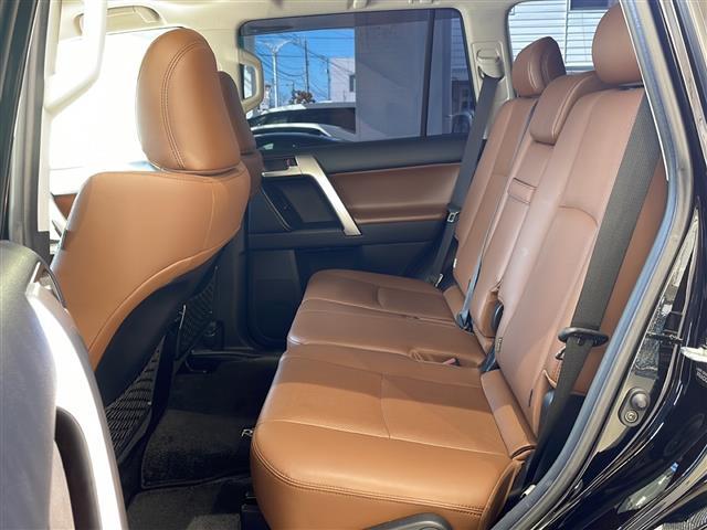 ランドクルーザープラド TX Lパッケージ 70thアニバーサリーリミテッド サンルーフ 純正9インチナビ フルセグナビ 茶レザー デジタルインナーミラー 360°ドライブレコーダー ETC トヨタセーフティーセンス ブラックルーフレール シートヒーター エアシート(13枚目)