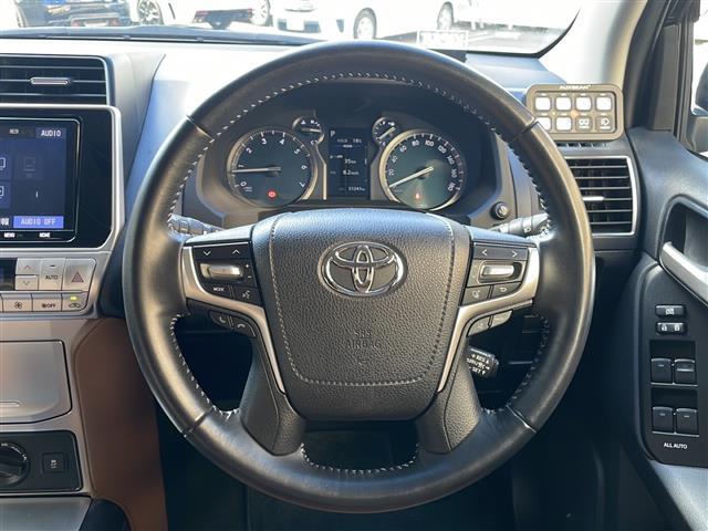 ランドクルーザープラド TX Lパッケージ 70thアニバーサリーリミテッド サンルーフ 純正9インチナビ フルセグナビ 茶レザー デジタルインナーミラー 360°ドライブレコーダー ETC トヨタセーフティーセンス ブラックルーフレール シートヒーター エアシート(17枚目)