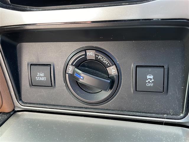 ランドクルーザープラド TX Lパッケージ 70thアニバーサリーリミテッド サンルーフ 純正9インチナビ フルセグナビ 茶レザー デジタルインナーミラー 360°ドライブレコーダー ETC トヨタセーフティーセンス ブラックルーフレール シートヒーター エアシート(30枚目)