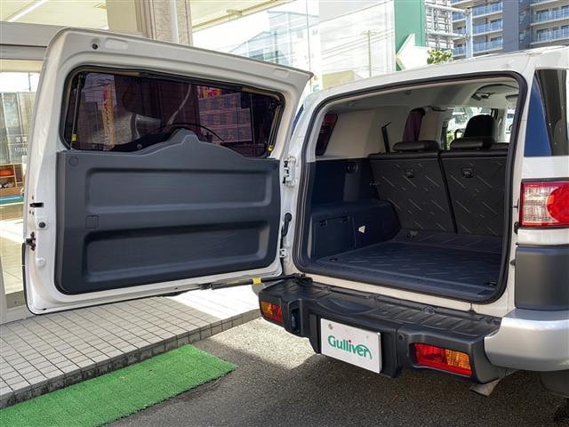 FJクルーザー カラーパッケージ 純正ナビ/フルセグTV/Bluetoothオーディオ/ETC/4WD/WEDSキーラー17インチAW/ETC/純正フロアマット/コーナーセンサー/クルコン/純正フロアマット(28枚目)