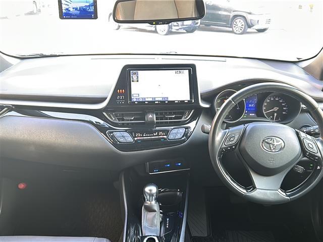 Ｃ－ＨＲ Ｇ　純正９インチナビ・バックモニター・トヨタセーフティセンス・ＥＴＣ・ドラレコ・ハーフレザーシート・シートヒーター・ＬＥＤヘッドライト・シーケンシャルウインカー（6枚目）