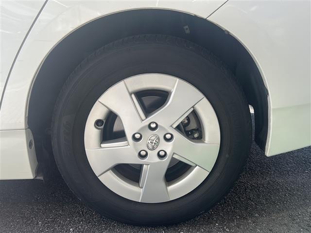 プリウス Ｓ　ＬＥＤエディション　純正ナビ・ＬＥＤヘッドライト（33枚目）