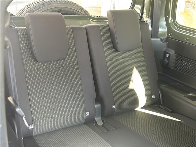 ジムニー XL MT/4WD/ナビ/フルセグTV/Bluetoothオーディオ/ETC/シートヒーター/レーンキープアシスト/衝突被害軽減ブレーキ/オートライト/純正フロアマット/オートハイビーム(15枚目)