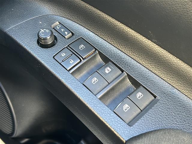 シエンタ ハイブリッドG クエロ 純正ナビ・両側電動スライド・バックモニター・トヨタセーフティセンス・ハーフレザーシート(16枚目)