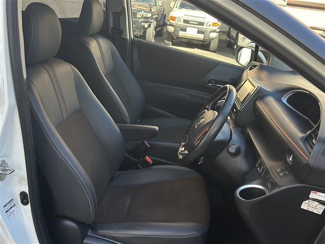 シエンタ ハイブリッドG クエロ 純正ナビ・両側電動スライド・バックモニター・トヨタセーフティセンス・ハーフレザーシート(17枚目)