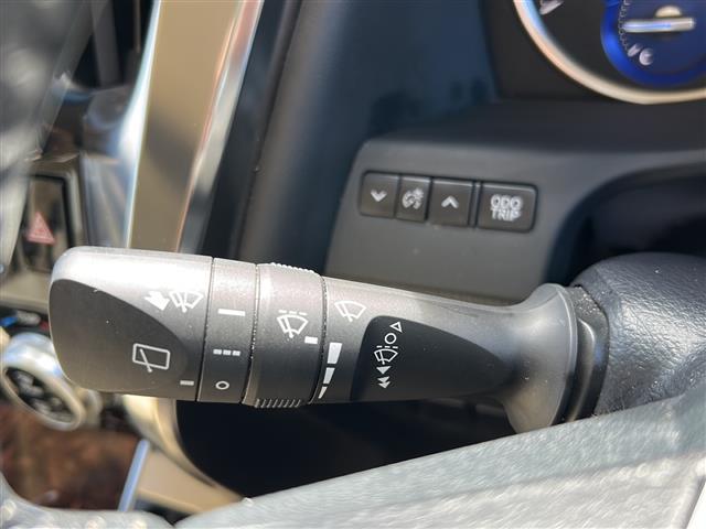 ヴェルファイアハイブリッド X ☆ワンオーナー☆両側パワスラ☆スマートキー×2☆社外メモリーナビ(AVIC-CL902)☆DVD/BT/USB/フルセグTV☆ビルトインETC☆ミラー型前後ドラレコ☆社外フリップダウンモニター(23枚目)