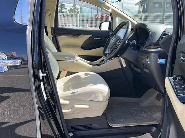 ヴェルファイアハイブリッド X ☆ワンオーナー☆両側パワスラ☆スマートキー×2☆社外メモリーナビ(AVIC-CL902)☆DVD/BT/USB/フルセグTV☆ビルトインETC☆ミラー型前後ドラレコ☆社外フリップダウンモニター(30枚目)