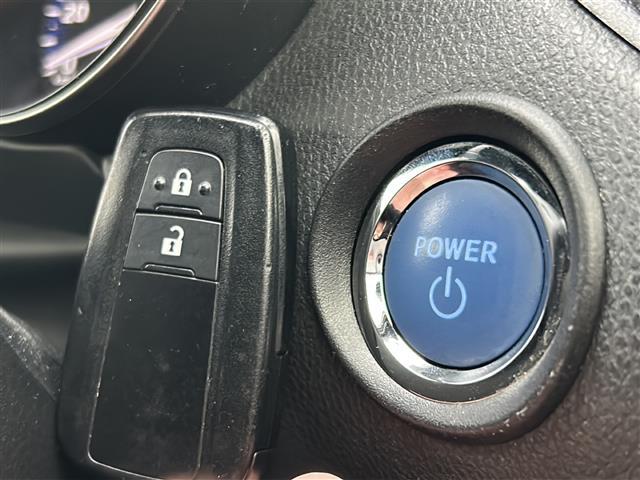 C-HR G スマートキー ハーフレザーシート 衝突軽減ブレーキ 純正メモリーナビ フルセグTV/DVD/Bluetooth ビルトETC2.0 バックカメラ ACC 前席シートヒーター☆LED 前後ドラレコ(9枚目)