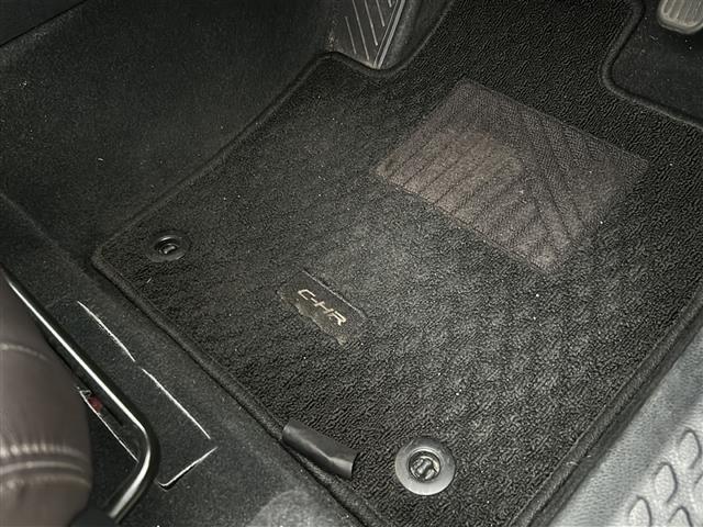 C-HR G スマートキー ハーフレザーシート 衝突軽減ブレーキ 純正メモリーナビ フルセグTV/DVD/Bluetooth ビルトETC2.0 バックカメラ ACC 前席シートヒーター☆LED 前後ドラレコ(23枚目)
