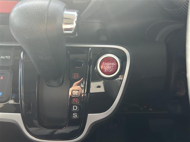 Ｎ－ＢＯＸカスタム Ｇ・ターボＬパッケージ　☆ワンオーナー☆両側パースライドドア☆スマートキー×２☆社外メモリーナビ（ＡＩＣ－ＺＨ０９９９Ｌ）☆ＤＶＤ／ＭＳＶ／ＢＴ／デジタルＴＶ☆ＥＴＣ☆純正フルエアロ☆皮巻きステアリング☆ステアリングスイッチ（7枚目）