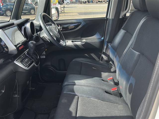 Ｎ－ＢＯＸカスタム Ｇ・ターボＬパッケージ　☆ワンオーナー☆両側パースライドドア☆スマートキー×２☆社外メモリーナビ（ＡＩＣ－ＺＨ０９９９Ｌ）☆ＤＶＤ／ＭＳＶ／ＢＴ／デジタルＴＶ☆ＥＴＣ☆純正フルエアロ☆皮巻きステアリング☆ステアリングスイッチ（11枚目）