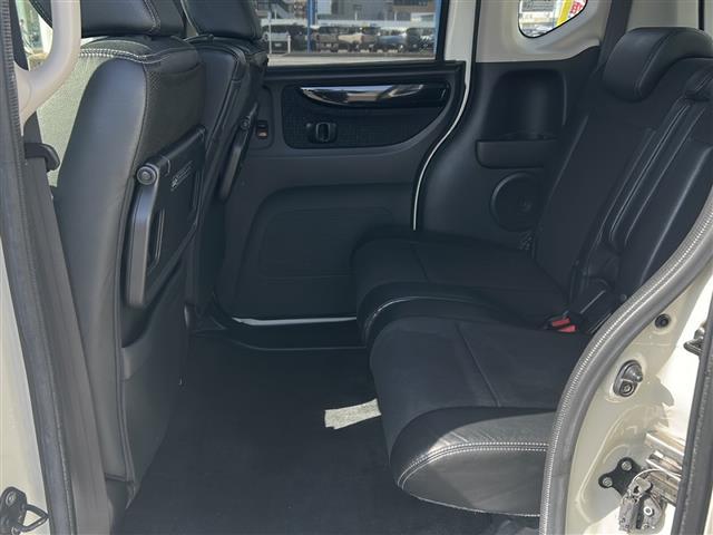 Ｎ－ＢＯＸカスタム Ｇ・ターボＬパッケージ　☆ワンオーナー☆両側パースライドドア☆スマートキー×２☆社外メモリーナビ（ＡＩＣ－ＺＨ０９９９Ｌ）☆ＤＶＤ／ＭＳＶ／ＢＴ／デジタルＴＶ☆ＥＴＣ☆純正フルエアロ☆皮巻きステアリング☆ステアリングスイッチ（12枚目）