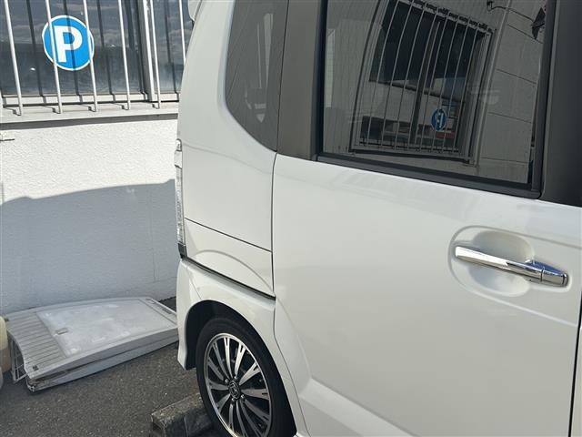 Ｎ－ＢＯＸカスタム Ｇ・ターボＬパッケージ　☆ワンオーナー☆両側パースライドドア☆スマートキー×２☆社外メモリーナビ（ＡＩＣ－ＺＨ０９９９Ｌ）☆ＤＶＤ／ＭＳＶ／ＢＴ／デジタルＴＶ☆ＥＴＣ☆純正フルエアロ☆皮巻きステアリング☆ステアリングスイッチ（32枚目）