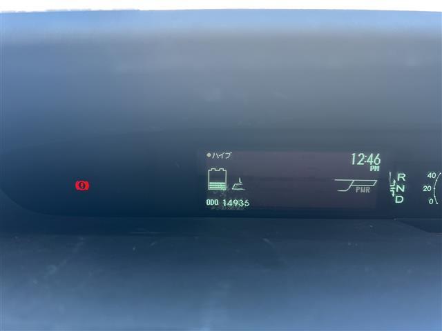 プリウス Ｌ　スマートキー　純正ＨＤＤナビ（ＮＨＺＮ－Ｗ５９Ｇ）　フルセグＴＶ　ＣＤ／ＤＶＤ再生　Ｂｌｕｅｔｏｏｔｈ　純正フロアマット　純正ドアバイザー　電格ウィンカーミラー　オートライト☆ヘッドライトレベライザー（9枚目）