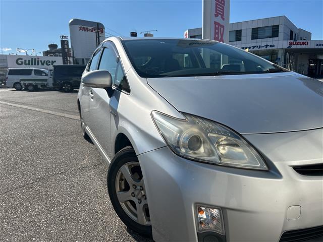 プリウス Ｌ　スマートキー　純正ＨＤＤナビ（ＮＨＺＮ－Ｗ５９Ｇ）　フルセグＴＶ　ＣＤ／ＤＶＤ再生　Ｂｌｕｅｔｏｏｔｈ　純正フロアマット　純正ドアバイザー　電格ウィンカーミラー　オートライト☆ヘッドライトレベライザー（38枚目）