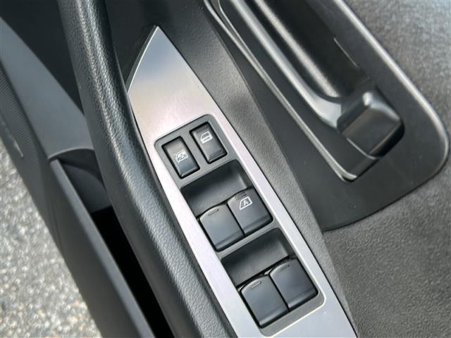 ムラーノ 250XL スマートキー×2 メーカーオプションナビ CD/MD BOSEサウンドシステム ETC バック/左ブラインドカメラ デュアルAAC パワーシート HIDヘッドライト/フォグ トノカバー(24枚目)