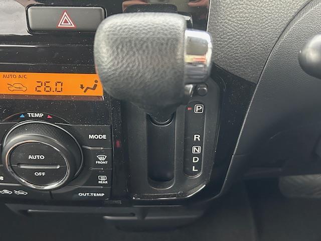 ルークス ハイウェイスター　☆スマートキー☆パワースライドドア☆純正１４インチＡＷ☆ＨＩＤヘッドライト☆フォグランプ☆プッシュスタート☆電格ウィンカーミラー☆純正ドアバイザー☆純正フロアマット☆社外ＡＷ付きスタッドレス車載（10枚目）