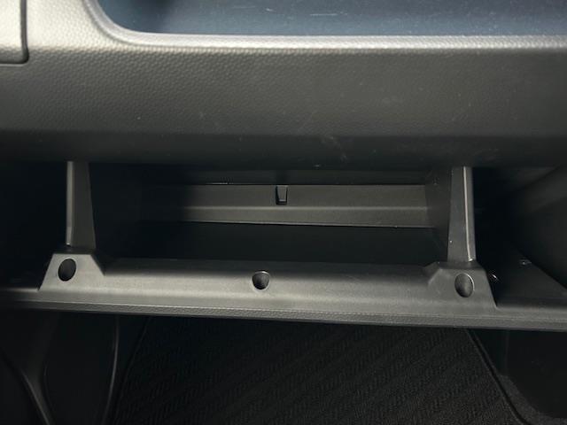 ルーミー カスタムＧ　☆ワンオーナー☆全周囲カメラ☆両側パワスラ☆スマートキー☆純正９インチディスプレイオーディオ☆Ａｐｐｌｅ　ＣａｒＰｌａｙ／Ａｎｄｒｏｉｄ　Ａｕｔｏ☆ＢＴ／ＵＳＢ接続☆クリアランスソナー（28枚目）