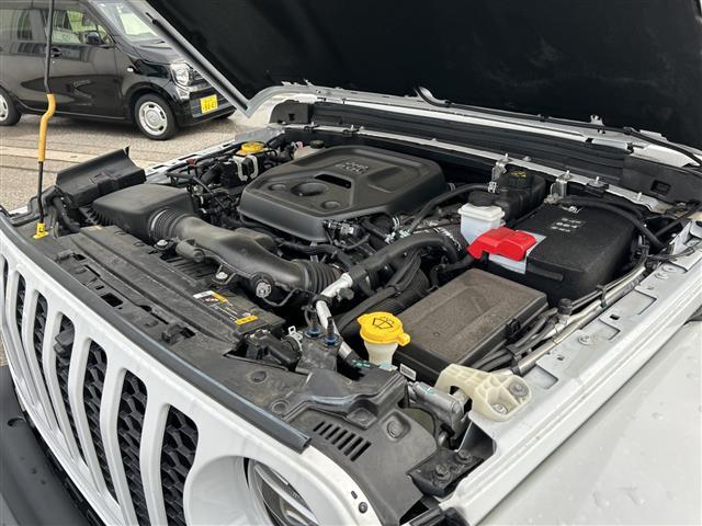 ジープ・ラングラーアンリミテッド サハラ　☆ワンオーナー☆４ＷＤ☆レザーシート☆ＦＲカメラ☆ステップ☆スマートキー×２☆メーカーオプションナビ☆ＵＳＢ／ＡＵＸ☆ＥＴＣ２．０☆前席シートヒーター☆プッシュスタート☆ＬＥＤヘッドライト（33枚目）