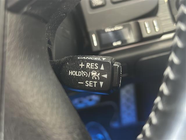 クラウンハイブリッド アスリートＳ　Ｆｏｕｒ　Ｊ－フロンティアリミテッド　メーカーナビ　ＣＤ　ＤＶＤ　フルセグ　ＳＤ再生　Ｂｌｕｅｔｏｏｔｈ　バックカメラ　セーフティーセンス　レーダークルーズ　車線逸脱警報　オートハイビーム　ＥＴＣ　ドライブレコーダー（4枚目）