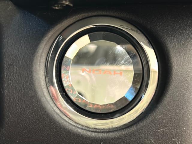 ノア Si ダブルバイビーII 寒冷地仕様 純正ナビ CD DVD BT フルセグTV ラジオ SD バックカメラ 両側パワースライドドア ハーフレザーシート スマートキー プッシュスタート ETC 電格ミラー(31枚目)