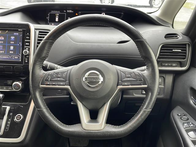 セレナ ハイウェイスター Vセレクション 純正ナビ/フルセグTV プロパイロット 両側パワースライドドア クルーズコントロール 純正AW コーナーセンサー前後 フルセグ フロアマット純正 LEDライト オートライト(6枚目)